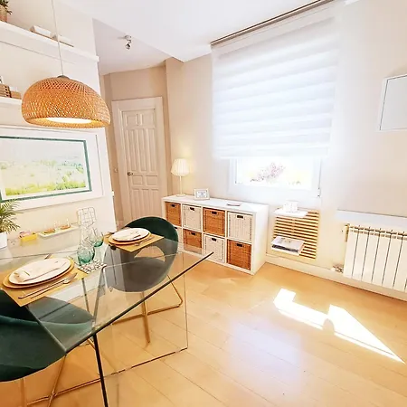 Lägenhet Apartasuite Centro Historico Atico Tranquilo Y Luminoso En El Corazon De Granada