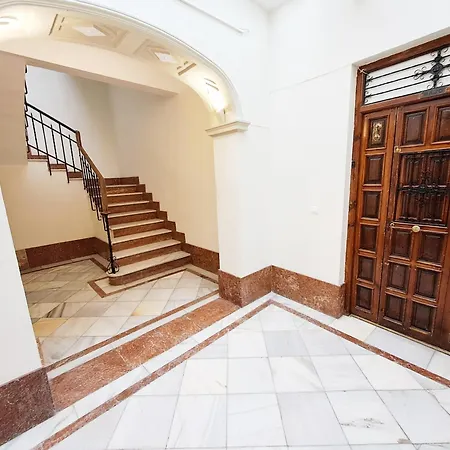 Lägenhet Apartasuite Centro Historico Atico Tranquilo Y Luminoso En El Corazon De *